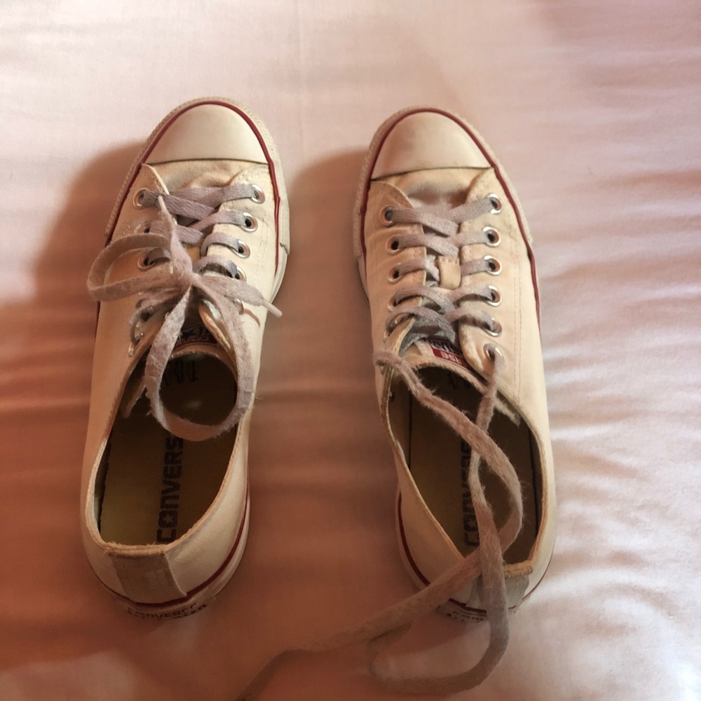 low too white converse